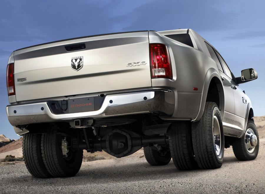  Dodge Ram 3500 Heavy Duty Mega Cab 2009 года  (фото 10 из 21)